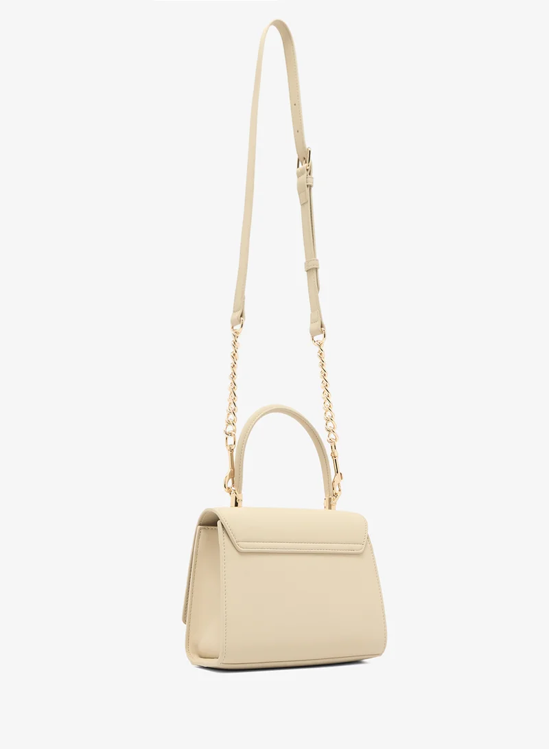 لوف موسكينو حقيبة كروس بودي جلد بولي يوريثان بتصميم قلب جريء